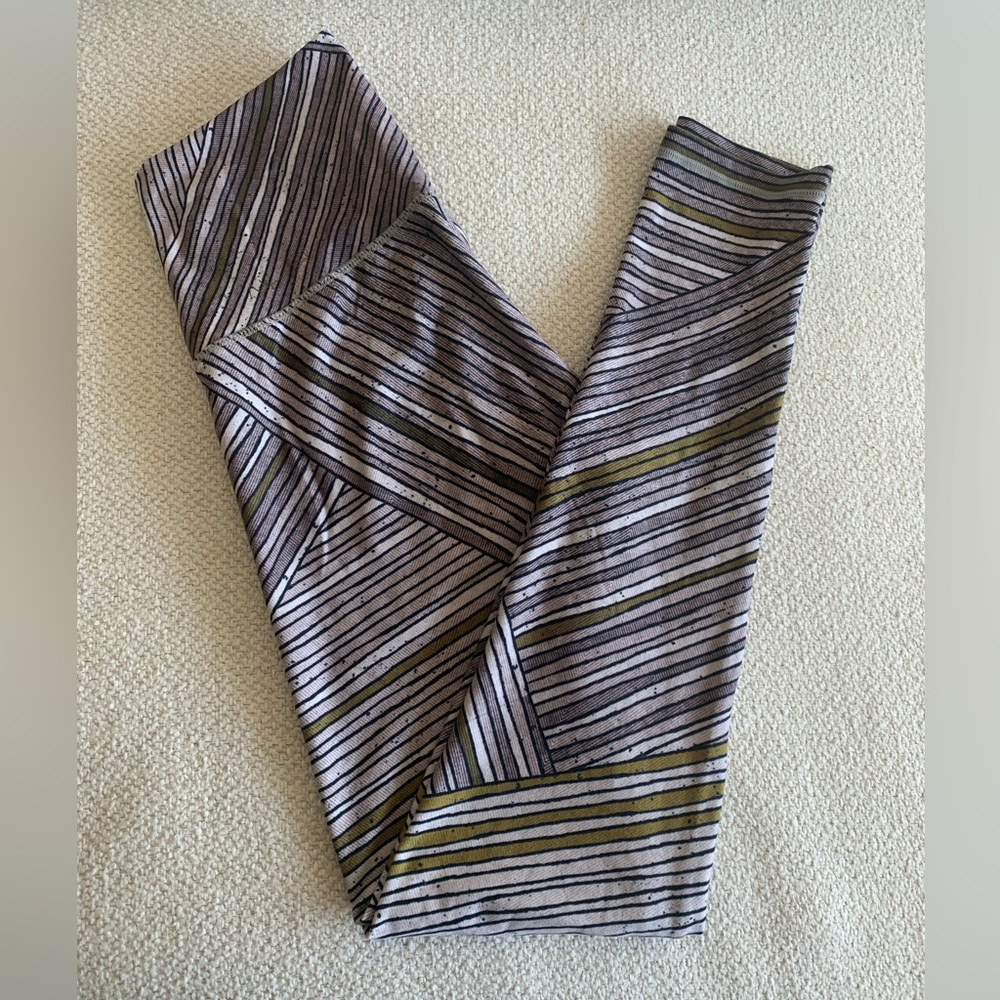 Niyama Sol roam wild barefoot leggings